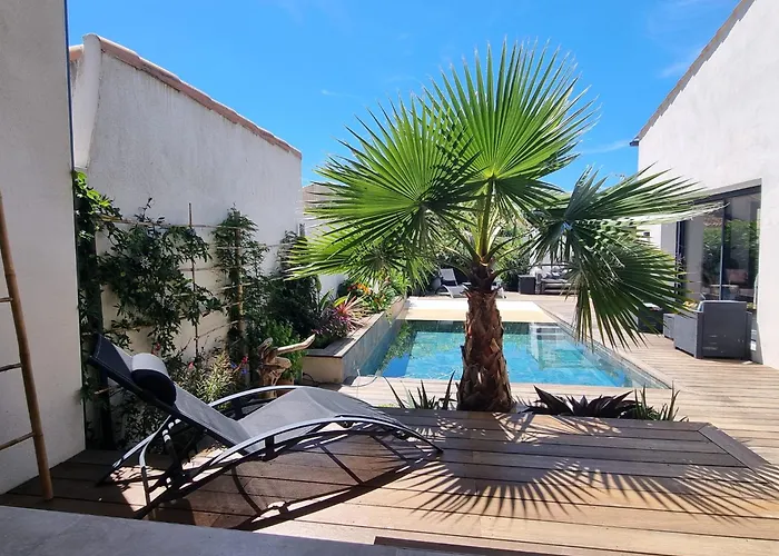 La Cote Piscine איגוס-מורטס